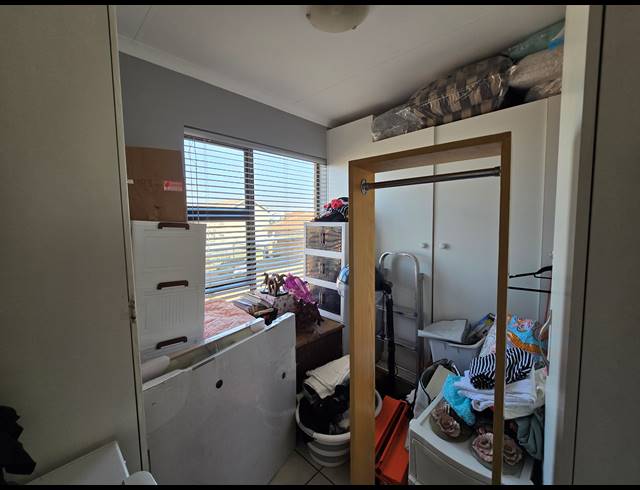 3 BEDROOM SECTIONAL TITLE FOR SALE IN SOUTH CREST